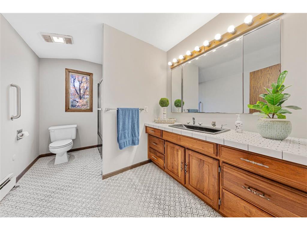 21300 Elmore Avenue Faribault MN 55021 6800040 image35