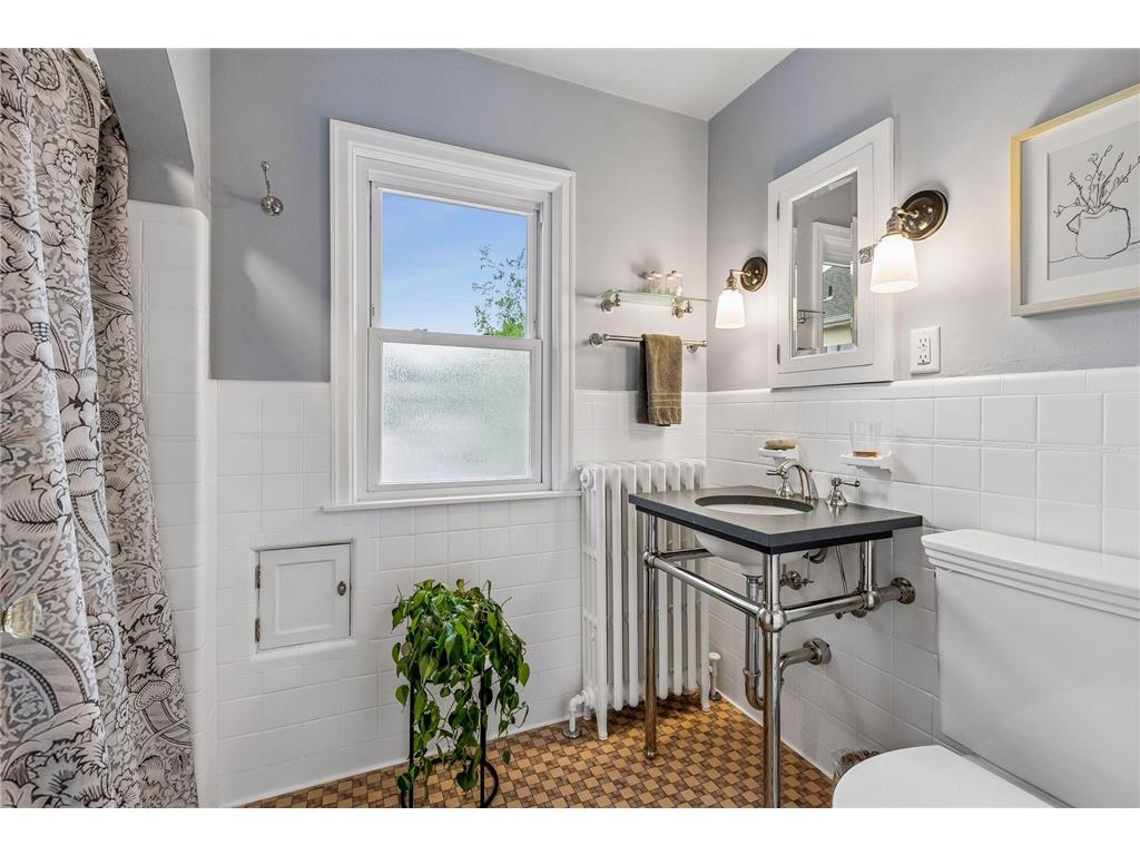 2131 Juno Avenue Saint Paul MN 55116 7074322 image26