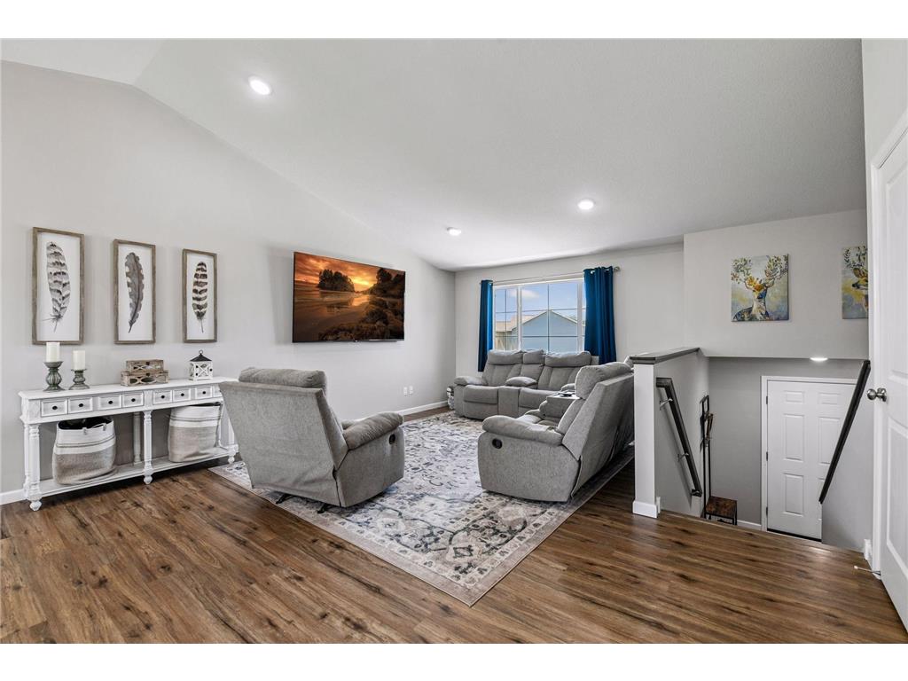 2131 River Bend Trail Mayer MN 55360 7107632 image3