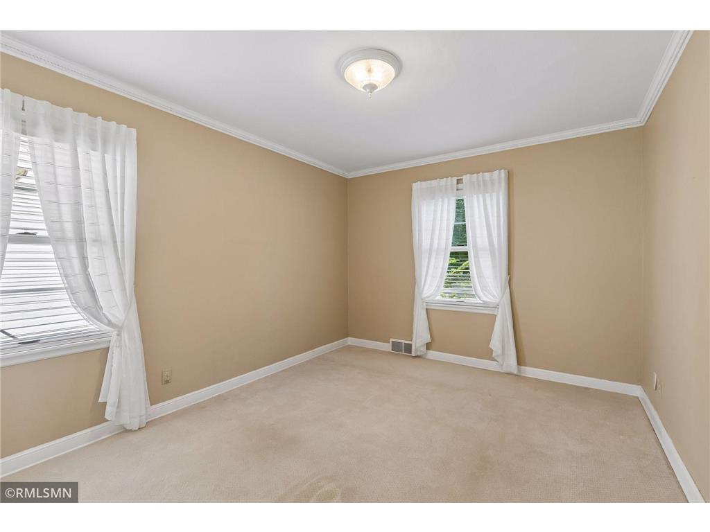 2133 Highland Parkway Saint Paul MN 55116 7088731 image17