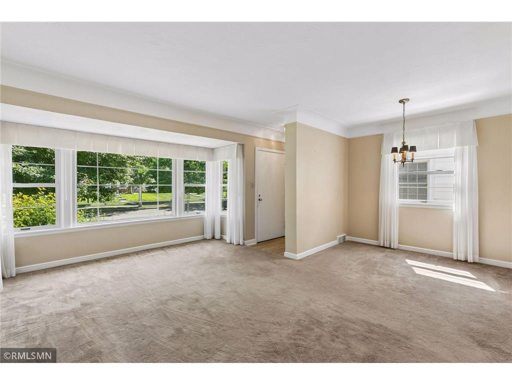 2133 Highland Parkway Saint Paul MN 55116 7088731 image3