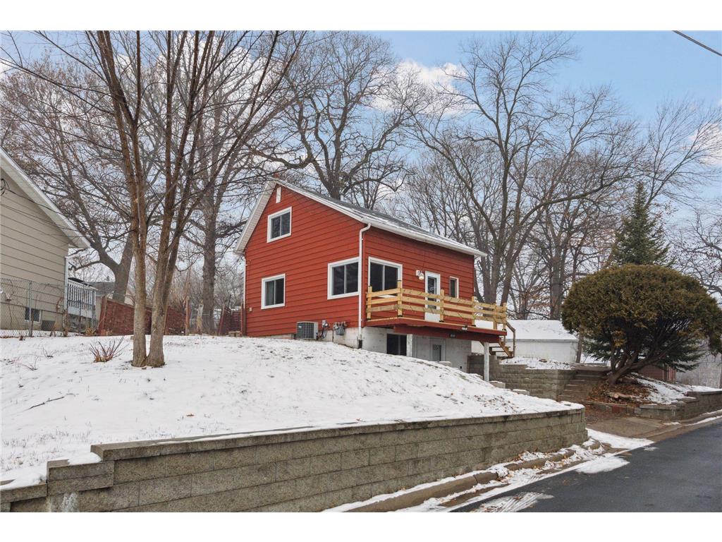 2133 Noble Lane Mound MN 55364 - Lake Minnetonka 6476818 image1