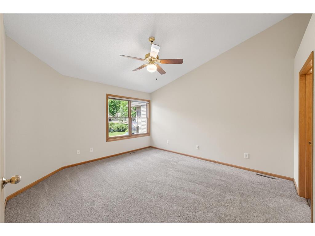 2133 Southwind Road Maplewood MN 55109 7087145 image18