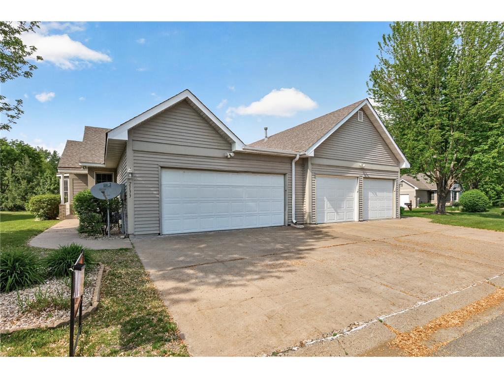 2133 Southwind Road Maplewood MN 55109 7087145 image2