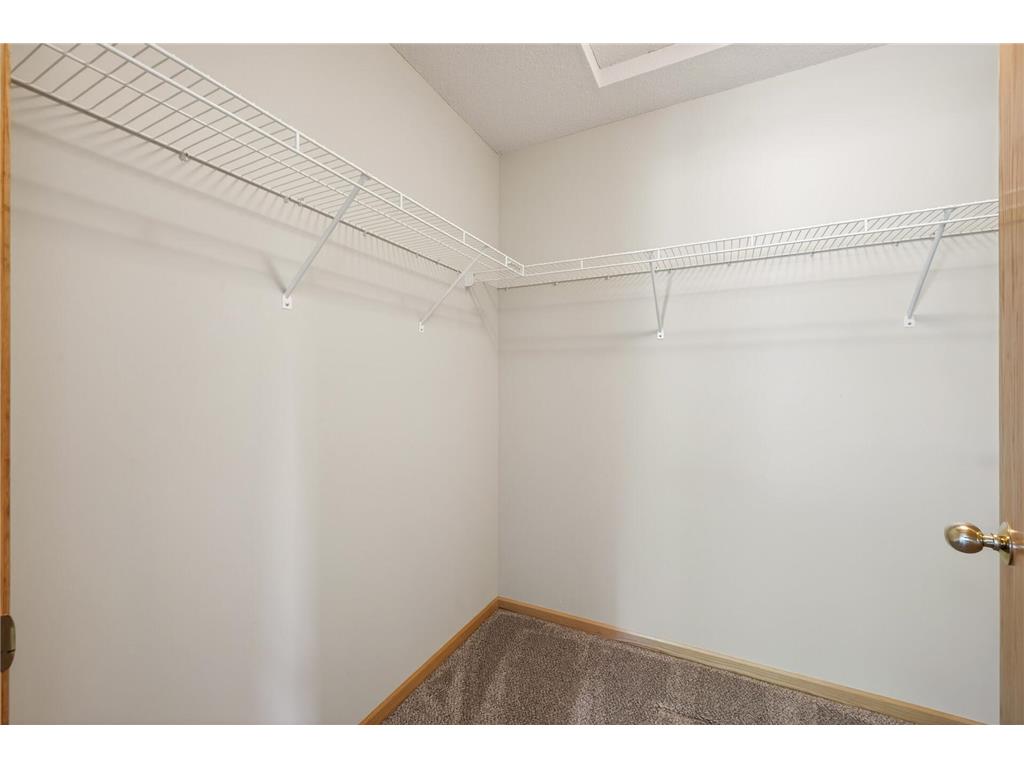 2133 Southwind Road Maplewood MN 55109 7087145 image21