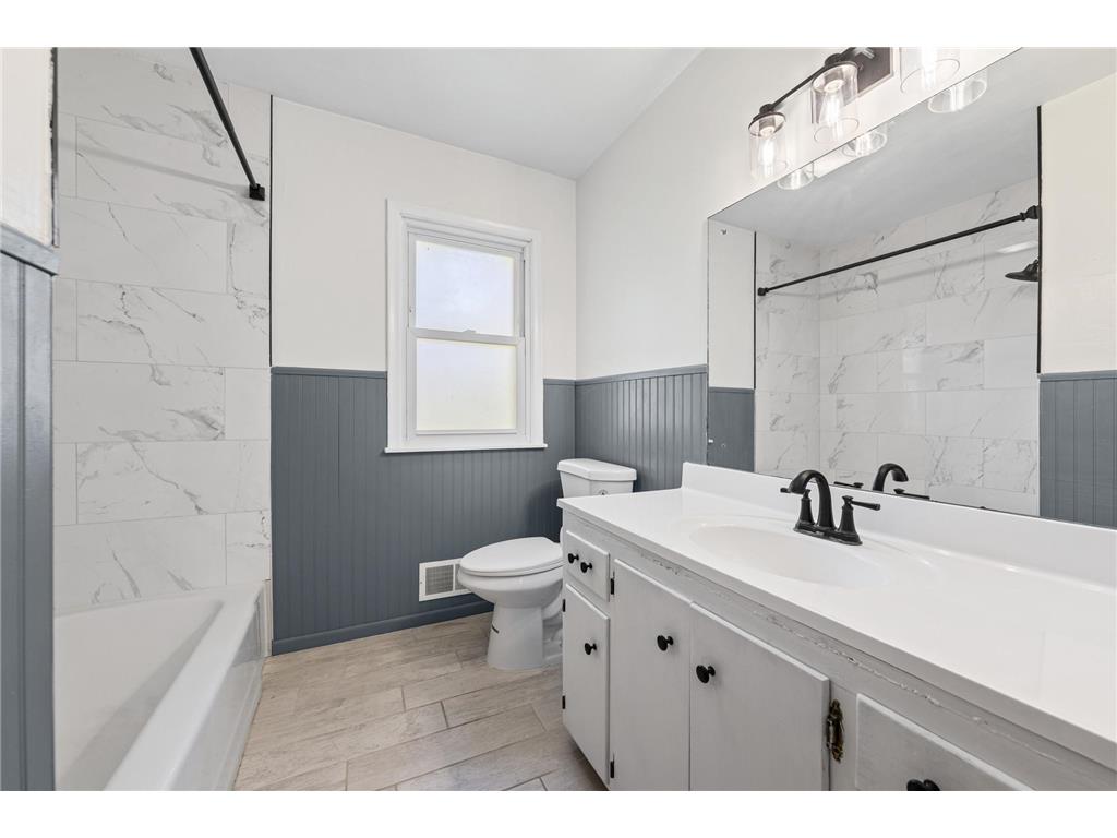 2134 Garnet Drive Eagan MN 55122 7052751 image11