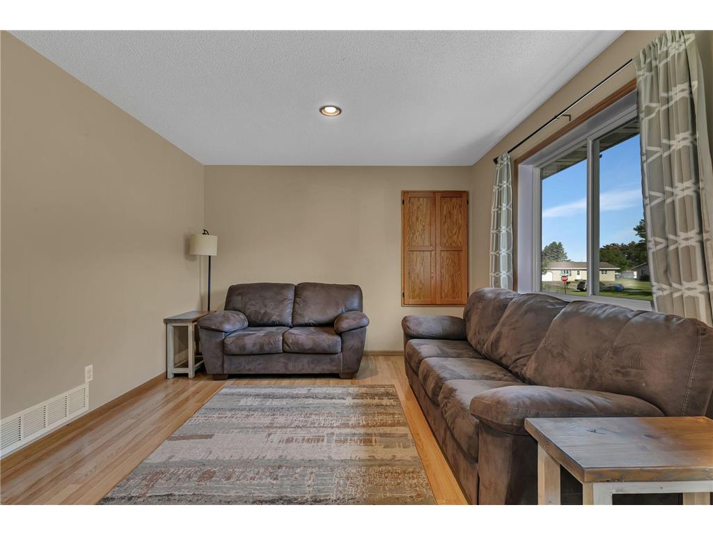 2135 247th Street Saint Augusta MN 56301 7092972 image10