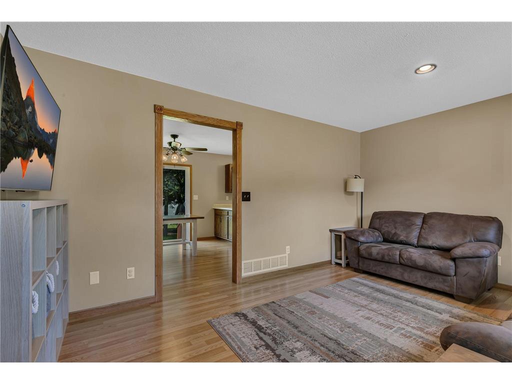 2135 247th Street Saint Augusta MN 56301 7092972 image8