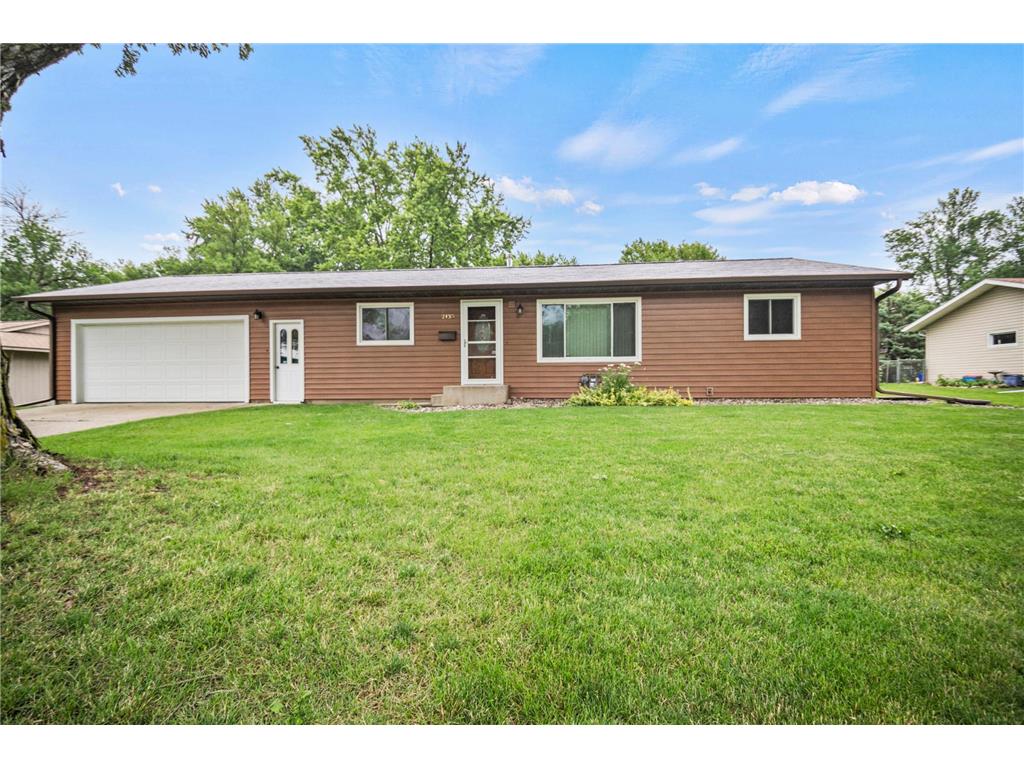 2135 3rd Avenue NE Owatonna MN 55060 6562322 image1