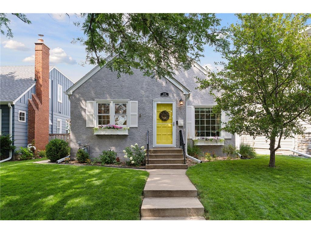 2135 Eleanor Avenue Saint Paul MN 55116 6754041 image1