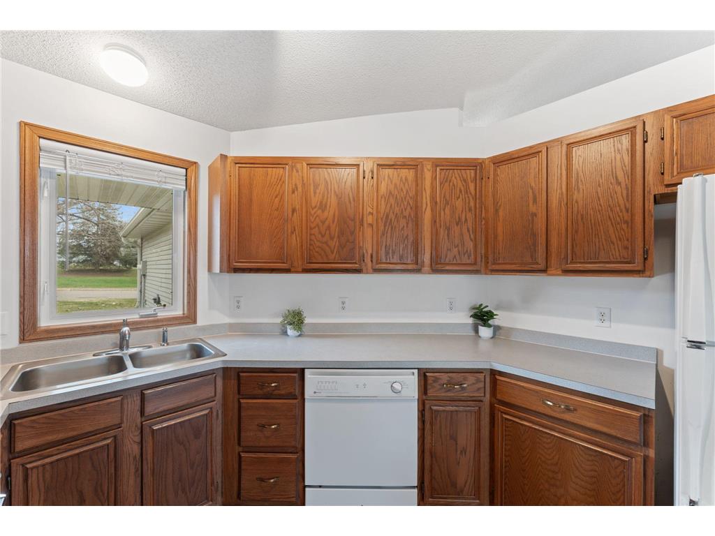 2136 49th Way E Inver Grove Heights MN 55077 7048941 image14