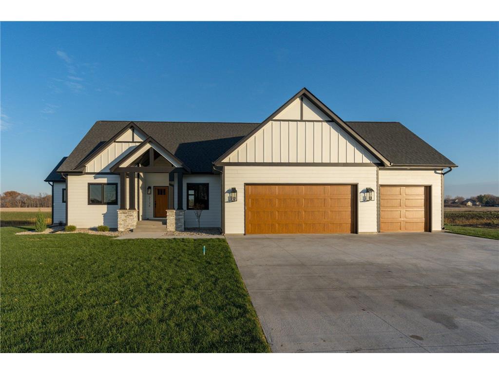 2136 Deerwood Drive North Mankato MN 56003 6457555 image1