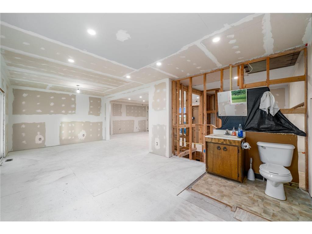 2137 50th Avenue Rose Dell Twp MN 56144 7084872 image21