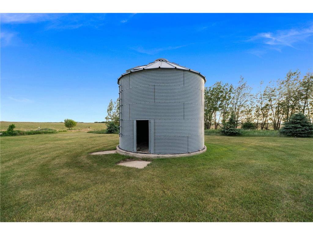 2137 50th Avenue Rose Dell Twp MN 56144 7084872 image9