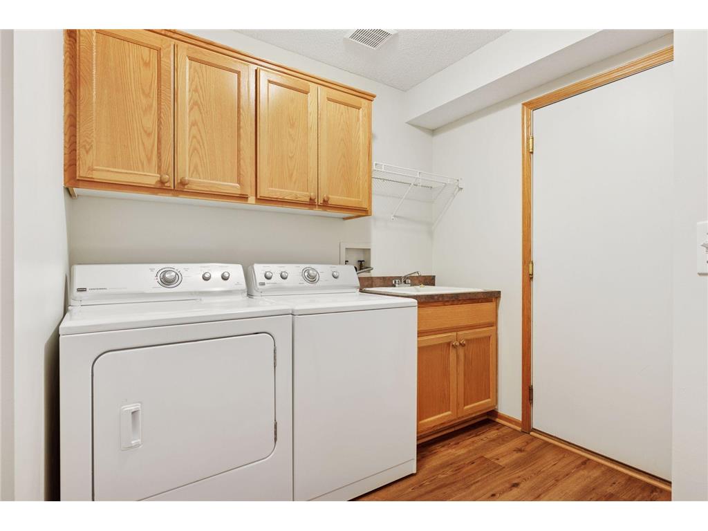 2137 Albemarle Court N Roseville MN 55113 6824606 image27