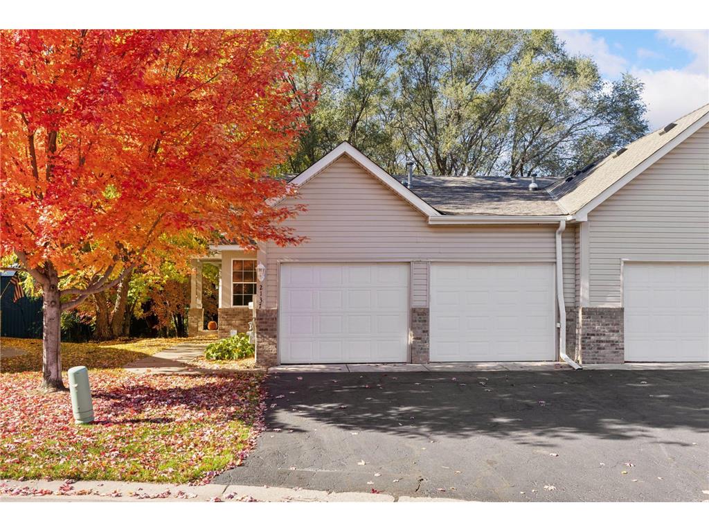 2137 Albemarle Court N Roseville MN 55113 6824606 image49