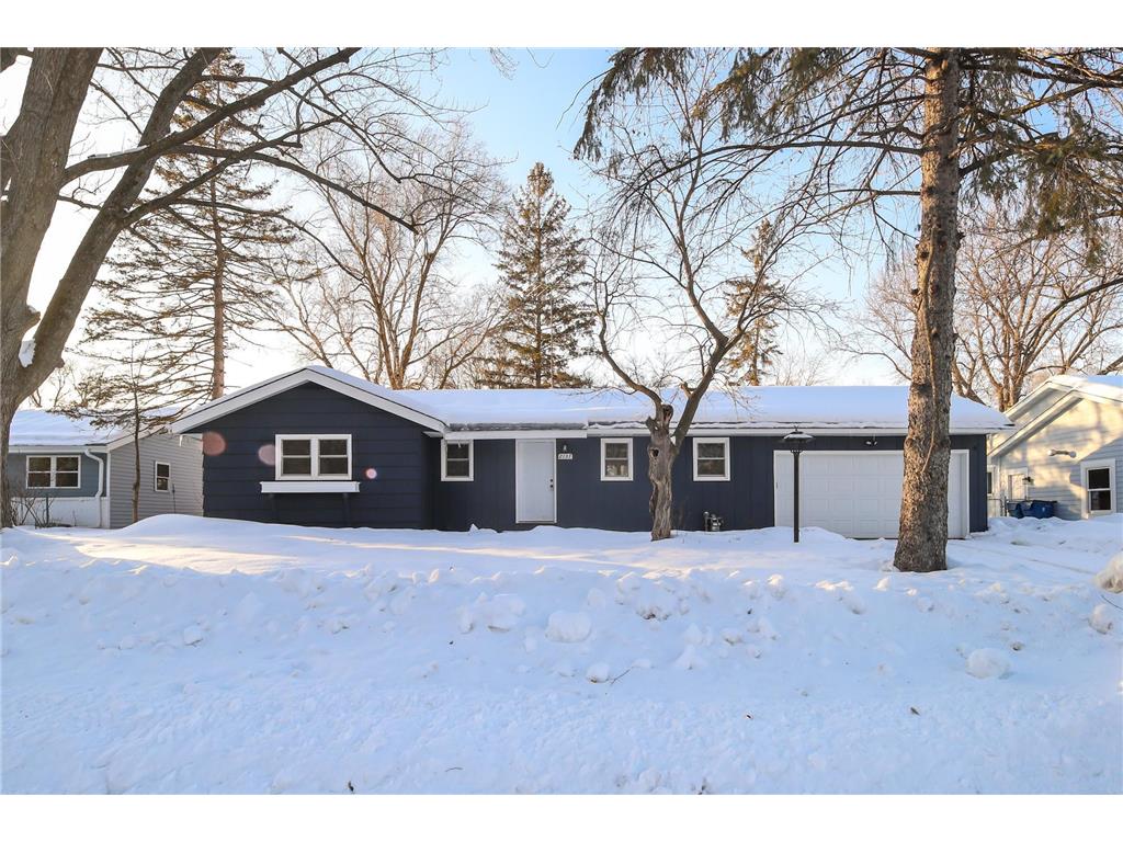 2137 Aztec Lane, Mendota Heights, MN 55120 MLS 6328842 Edina Realty