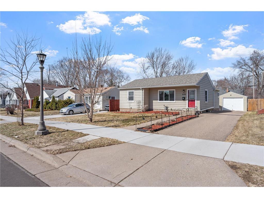 2139 4th Street E Saint Paul MN 55119 7027122 image1