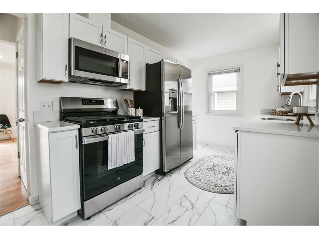 2139 Highland Place Columbia Heights MN 55421 7053876 image4