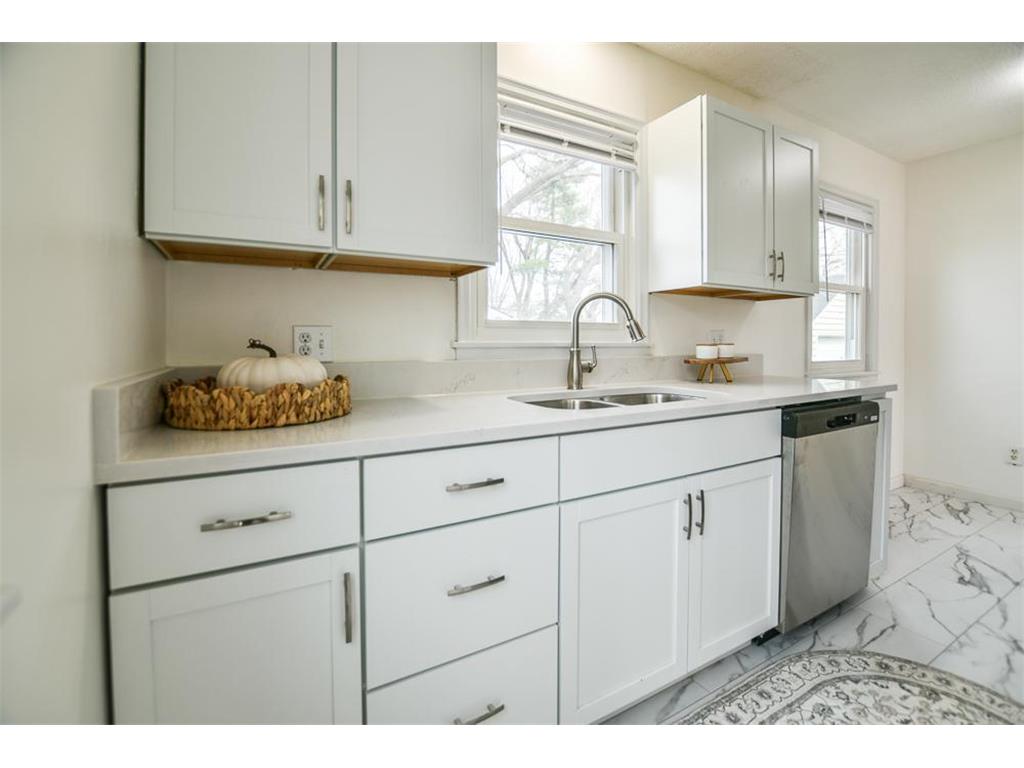 2139 Highland Place Columbia Heights MN 55421 7053876 image5