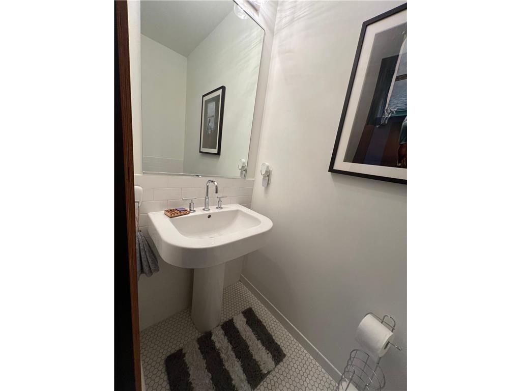214 4th Street E #101 Saint Paul MN 55101 7093338 image11