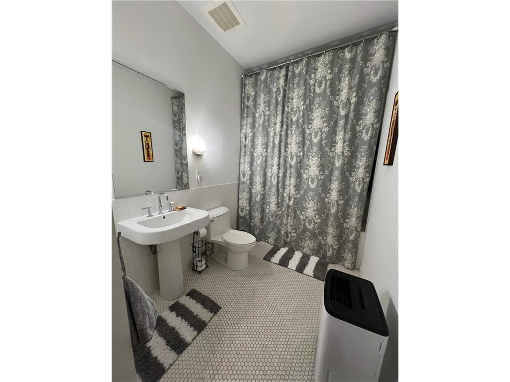 214 4th Street E #101 Saint Paul MN 55101 7093338 image15