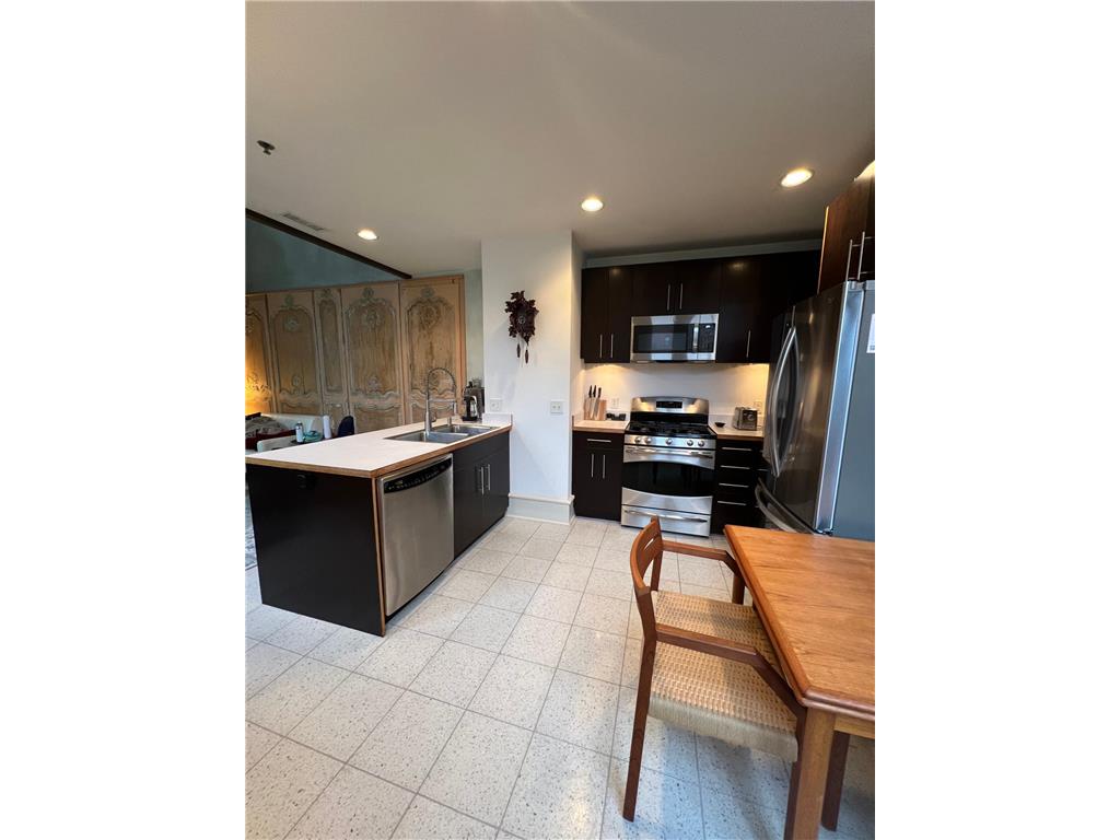 214 4th Street E #101 Saint Paul MN 55101 7093338 image6