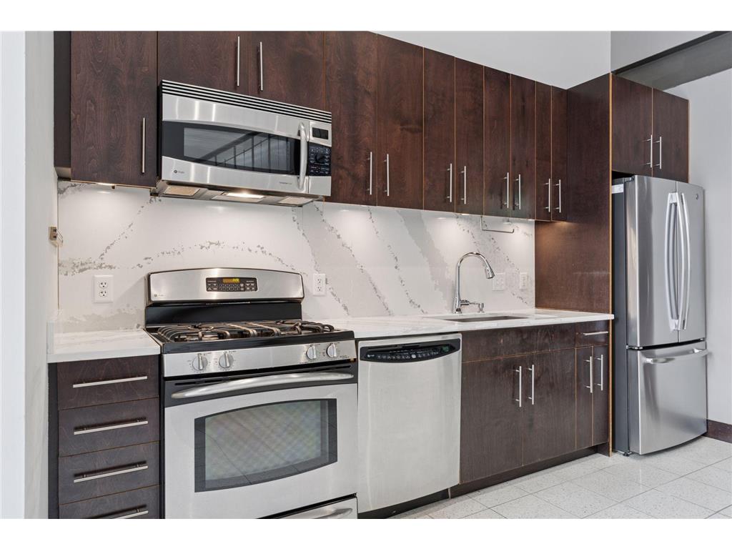 214 4th Street E #103 Saint Paul MN 55101 6806416 image11