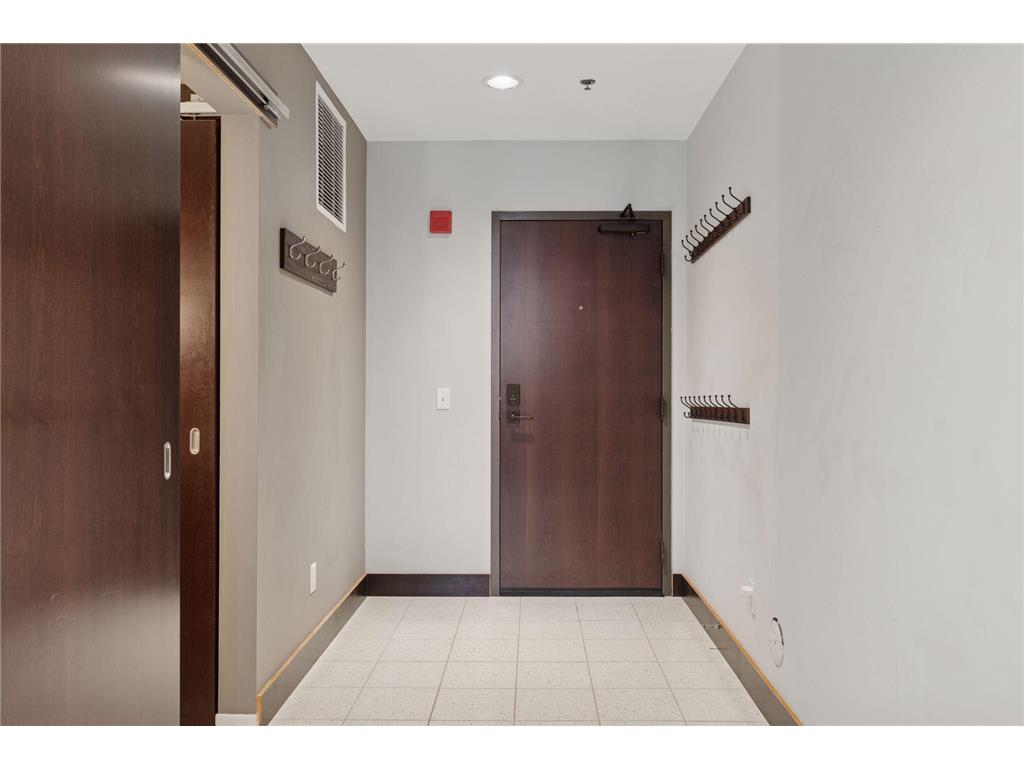 214 4th Street E #103 Saint Paul MN 55101 6806416 image7