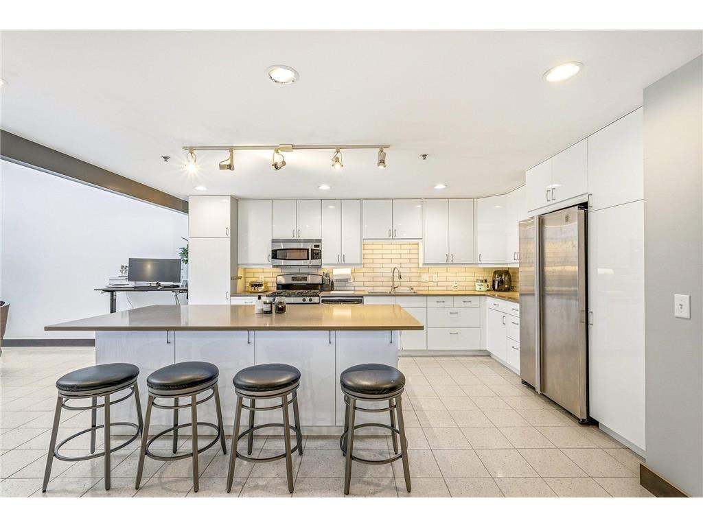 214 4th Street E #213 Saint Paul MN 55101 7037401 image10