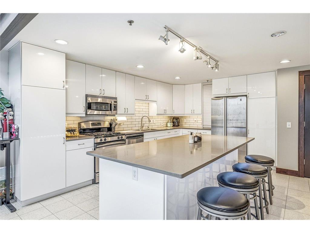 214 4th Street E #213 Saint Paul MN 55101 7037401 image11