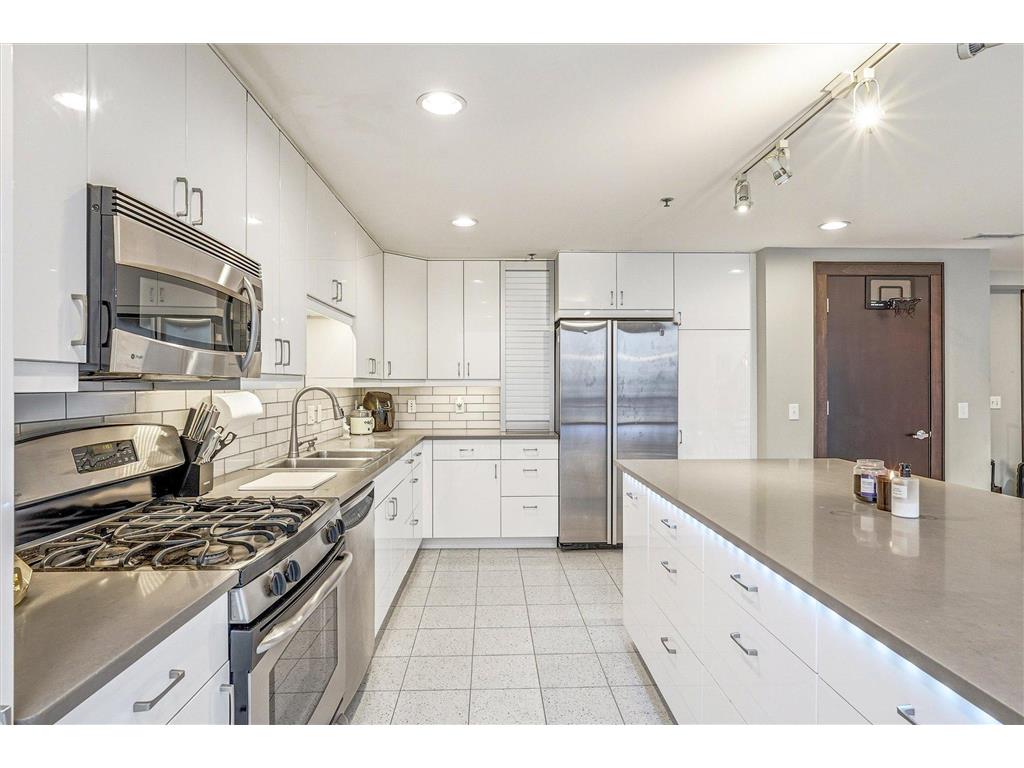 214 4th Street E #213 Saint Paul MN 55101 7037401 image12