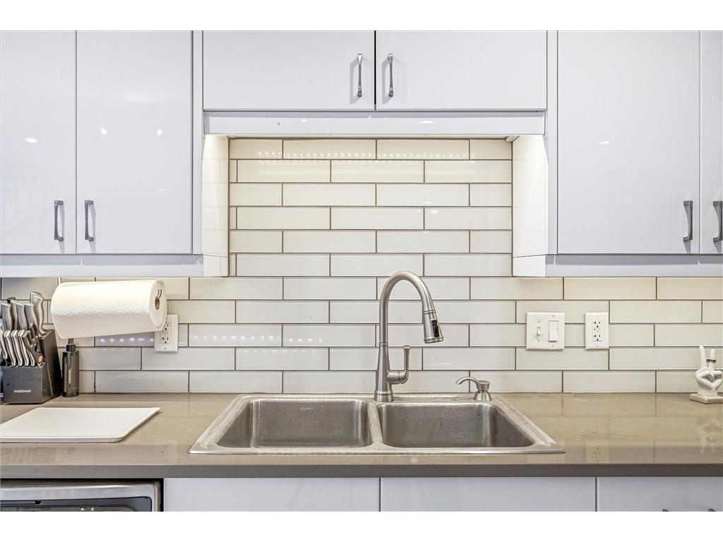 214 4th Street E #213 Saint Paul MN 55101 7037401 image14