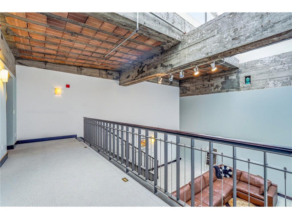 214 4th Street E #213 Saint Paul MN 55101 7037401 image24