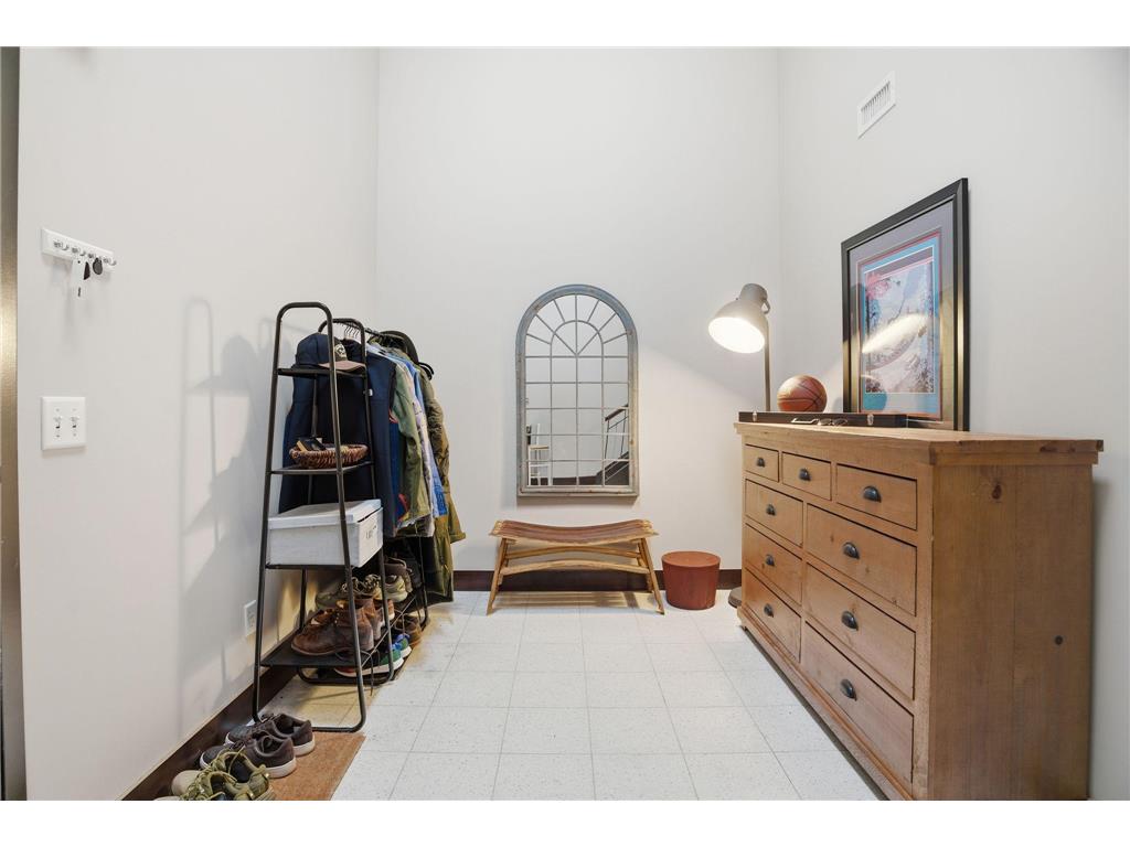 214 4th Street E #226 Saint Paul MN 55101 6813153 image2