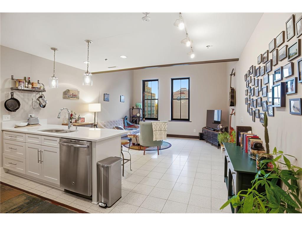 214 4th Street E #226 Saint Paul MN 55101 6813153 image3