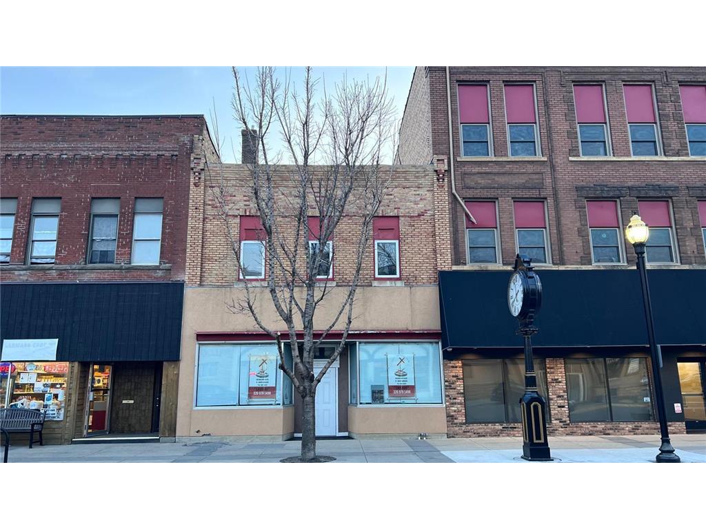 214 4th Street SW Willmar MN 56201 6707178 image1