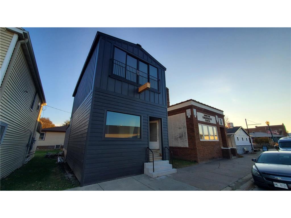 214 E Cedar Street, Houston, MN, 55943 MLS 6273227 Edina Realty