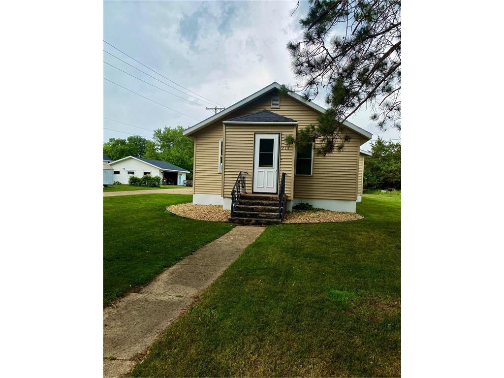214 E Oak Street Parkers Prairie MN 56361 6519835 image1