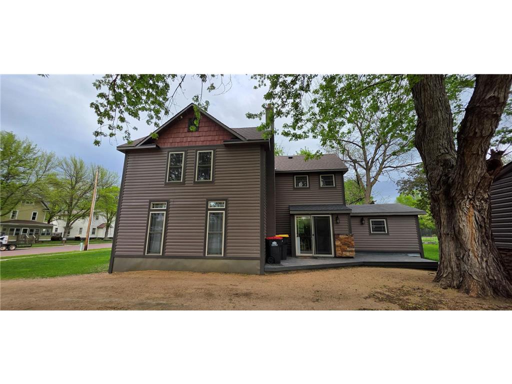 214 Front Street E Redwood Falls MN 56283 7073793 image22