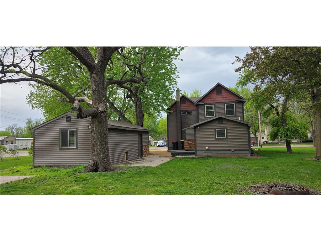 214 Front Street E Redwood Falls MN 56283 7073793 image23