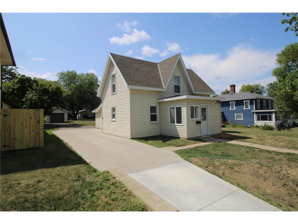 214 Maple Street Sauk Centre MN 56378 6406138 image1