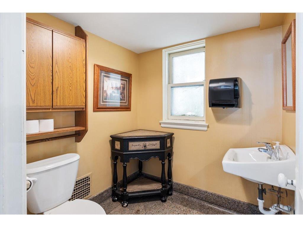 214 N 2nd Avenue Virginia MN 55792 6595931 image15