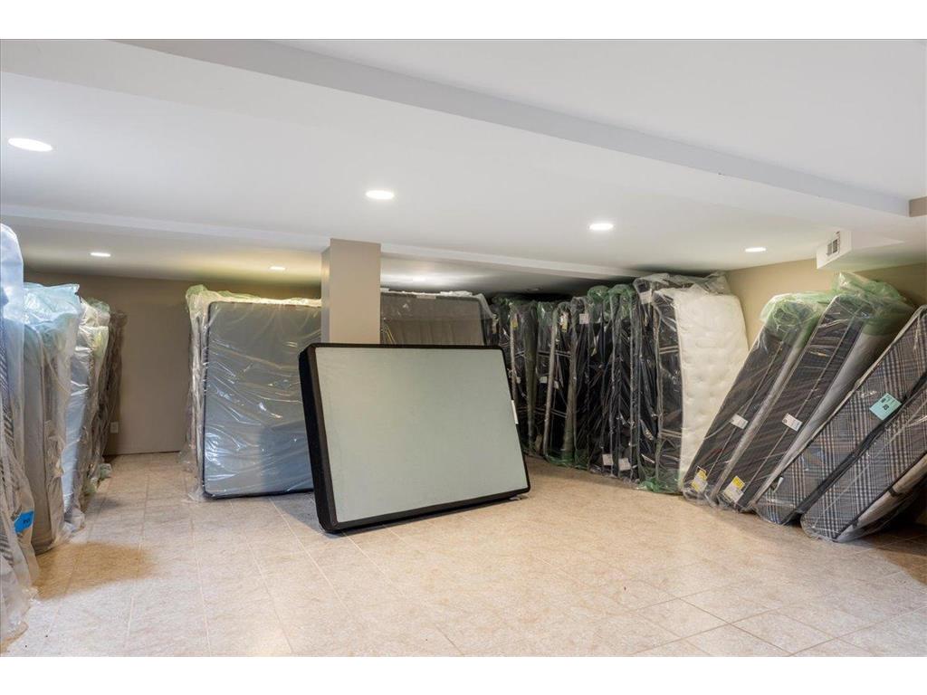 214 N 2nd Avenue Virginia MN 55792 6595931 image17