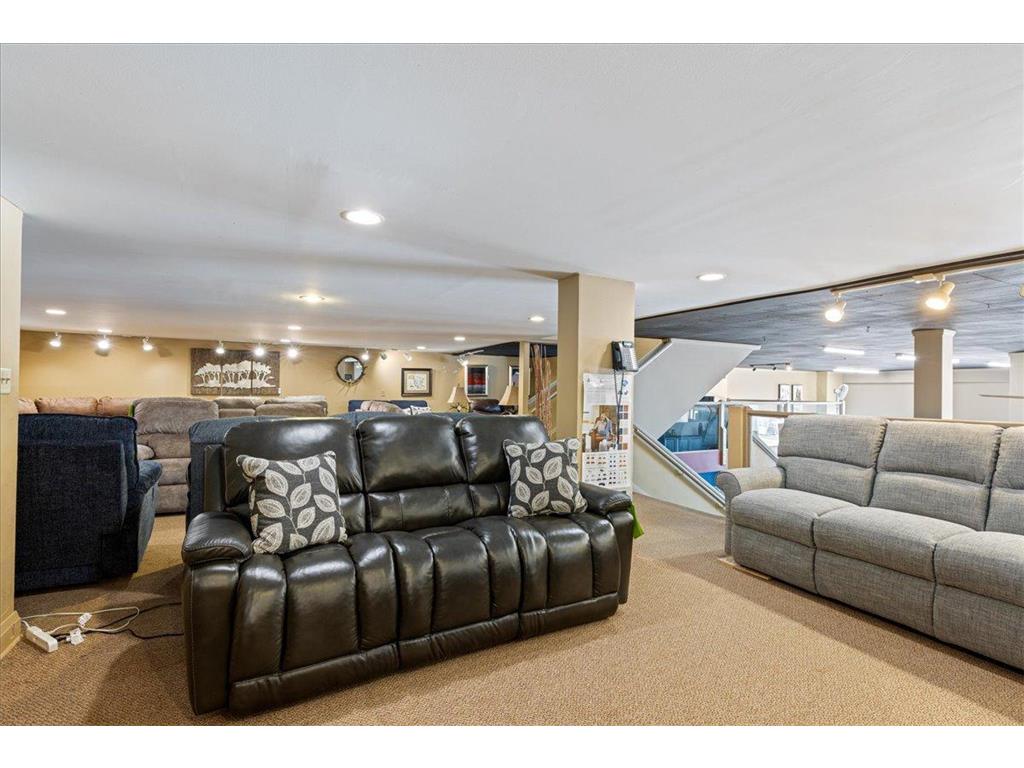 214 N 2nd Avenue Virginia MN 55792 6595931 image26