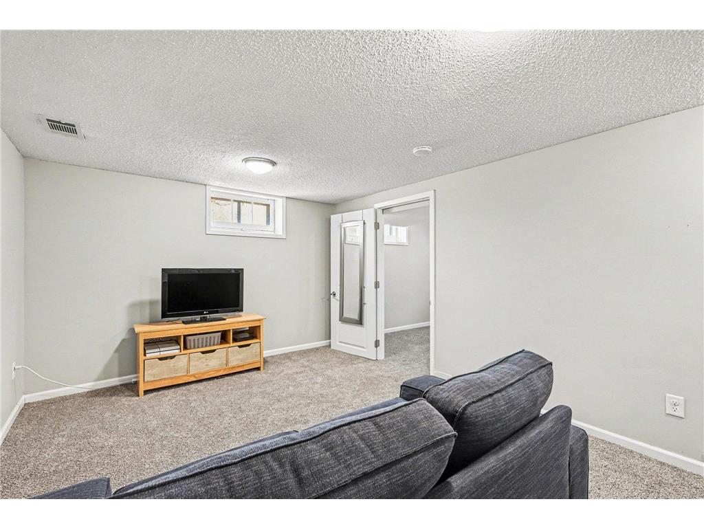 214 Pillsbury Lane Richfield MN 55423 7025863 image19