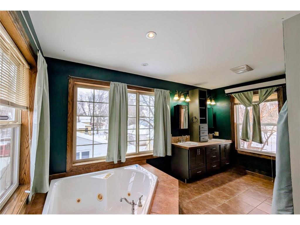 214 S 5th Street Montevideo MN 56265 6824706 image36