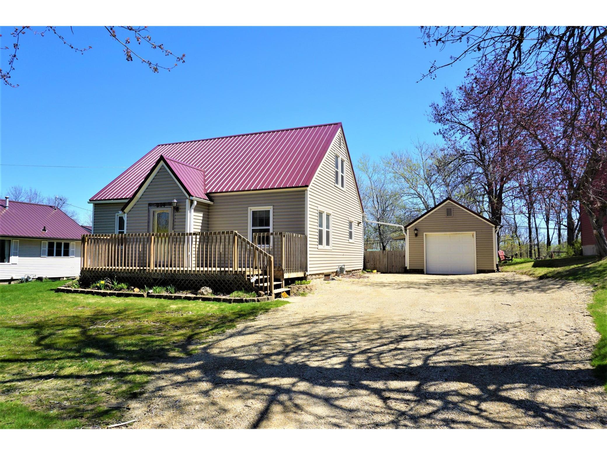 214 S Piety Street, Ellsworth, WI 54011 MLS 5701174 Edina Realty