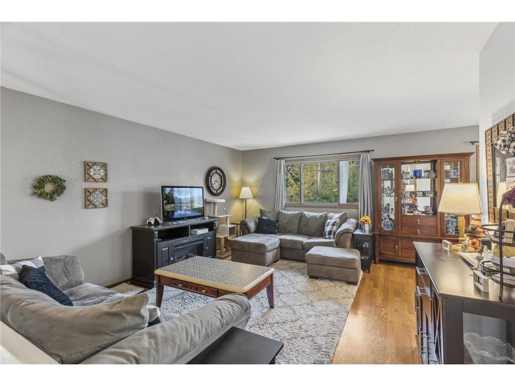 214 South Street W South Saint Paul MN 55075 6613798 image1