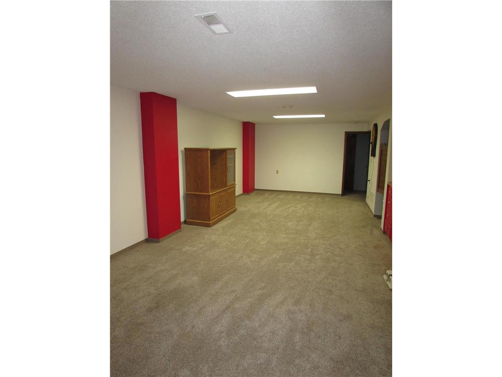 214 W Anna Street Fairmont MN 56031 7074745 image17